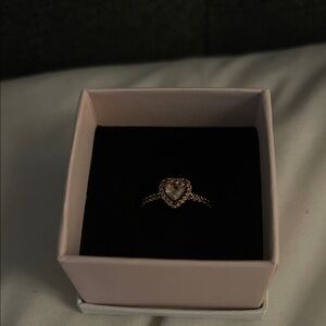 Pandora Elegant Heart-Shaped rose Gold Ring